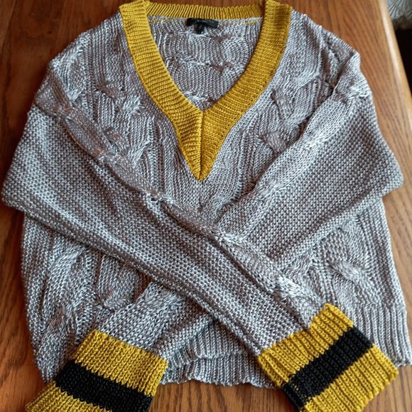 Rag & Bone Metallic Silver Emma V Neck Sweater Size S Academia Preppy Old Money - Picture 2 of 14